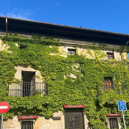 Apartamento Gaudi Comillas Eksteriør billede